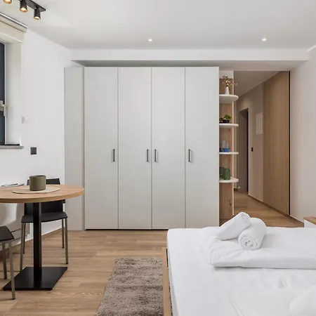 Apartment Belinda With Balcony Opatija