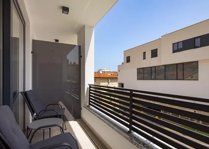 Daire Belinda With Balcony