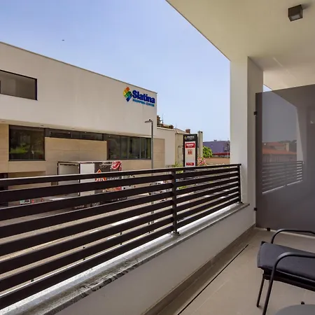 Belinda With Balcony דירה *