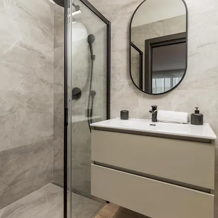 דירה Belinda With Balcony *