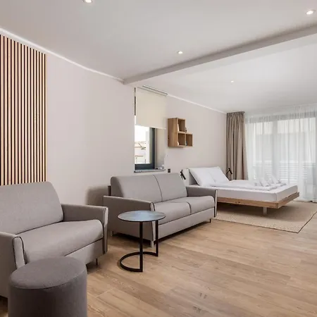 Belinda With Balcony * אופטיה