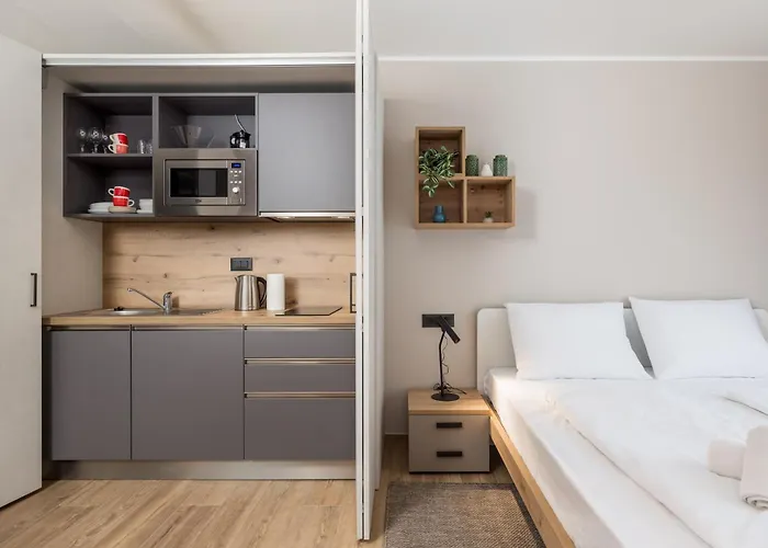 Belinda With Balcony Apartmán *