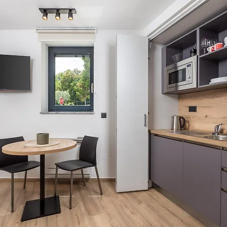 Belinda With Balcony דירה